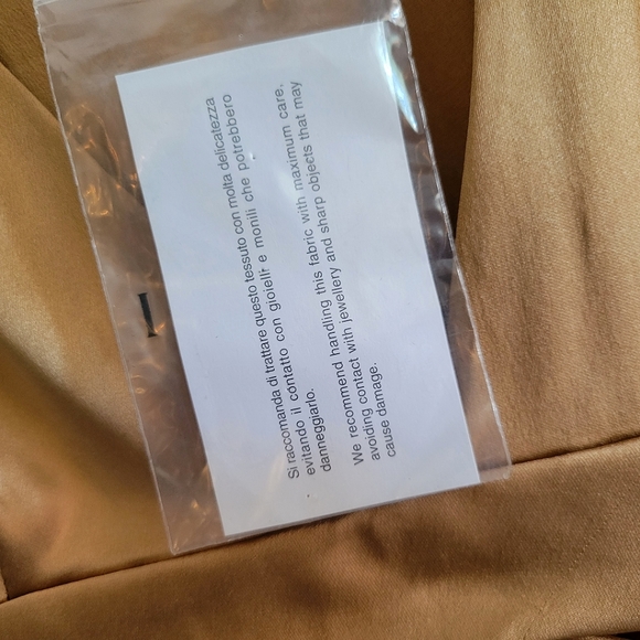 NWT Vintage GUCCI Kimono-style gown in lush 100% seta silk ⭐️HOST PICK⭐️ - Picture 7 of 15